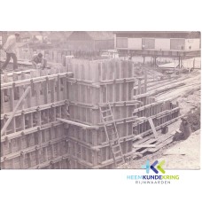 Lobith 04-1974 Bouw tunnel -Transeedijk-Komstraat (3)